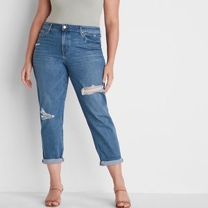 NWT; Express Mid Rise Rolled Hem Ripped Boyfriend Jeans; Size 14